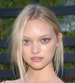 queengemma:GEMMA WARD x THE DAILY MINI LAUNCH