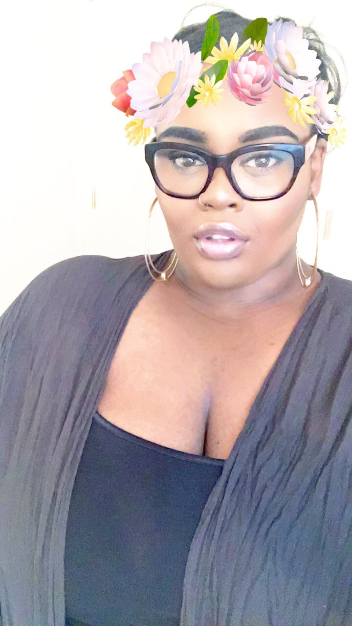 fatandbougie:  kairo-koutureee:  fatandbougie:  being a fat ass snack on this lovely