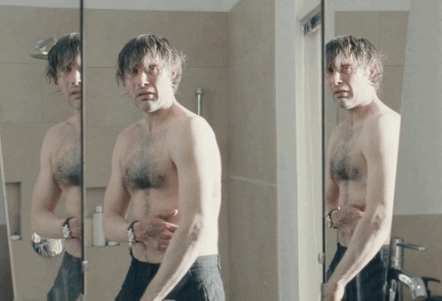 Mads Mikkelsen’s Tummy Appreciation Post