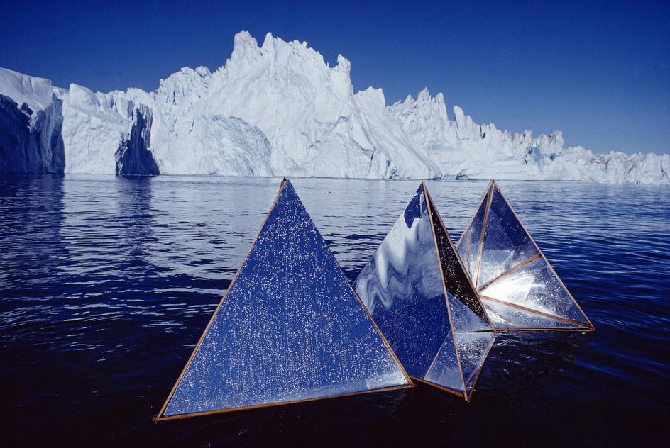 unearthedviews:  GREENLAND, 1976. Sculptures of Heinz Mack on Greenland glaciers.—Thomas