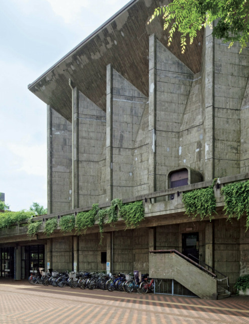 Setagaya City Hall, 1960. Architect Kunio Maekawa. Photographer Shinnichi Ito