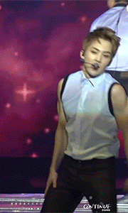 best-moments-are-memories: marshmallow-phd: yoosmekihyun: xiudaengerous:  Xiumin • Don’t Go ~ Body R