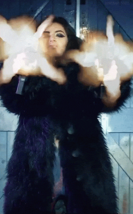 angieeeeeeeeee.