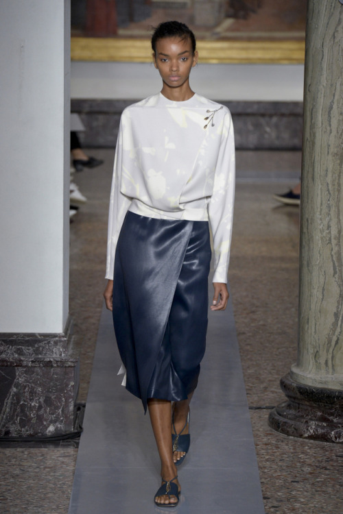 therunwayarchive: Djenice Duarte Silva at Giada, Spring 2018