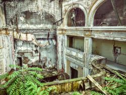 abandonedandurbex:  The Dacia Cinema, Bucharest,