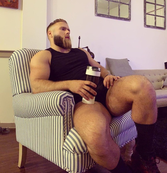 Mouthwatering-Men: