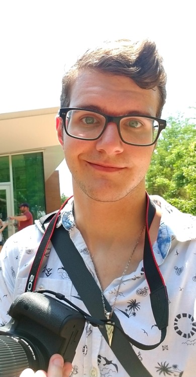 awkwordxwingpilot: Sweaty selfie from the zoo. Will post pics if I ever get around to editing them &