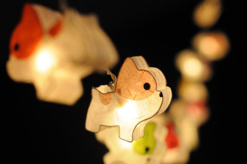 naughtylittlekitten93:  your-kiss-is-torture:  Cottonlight makes handmade lanterns, and I’m sharing this Etsy store out of my infatuation for these lights, not because I’m benefiting from this in any way. Please follow the links provided for more