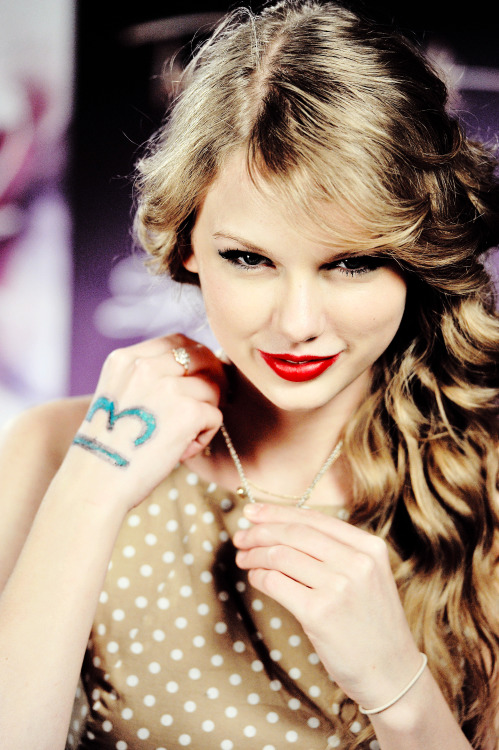wonderlandtaylor: The significance of the number 13 on my hand … I paint this on my hand befo