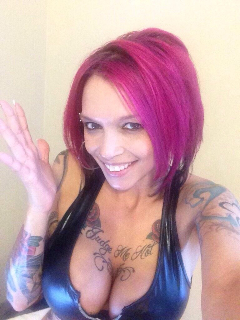 allsinnerswelcome:  Cute and completely fuckable. Anna Bell Peaks