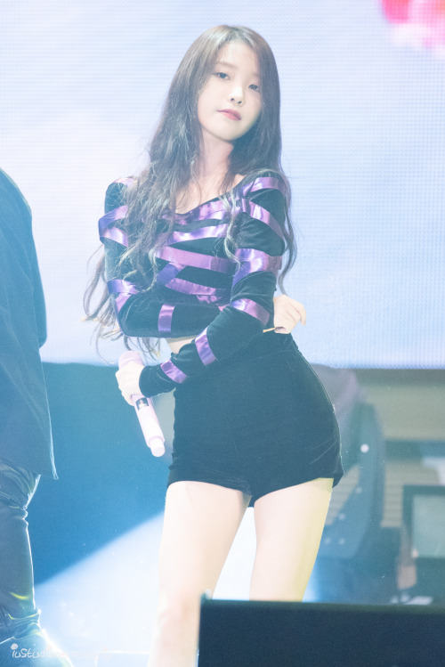 korean-dreams-girls:  IU - Chat-Shire Concert Pics