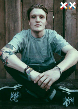 for-i-am-lost-right-now:  BEN BARLOW, Frontman for Neck Deep