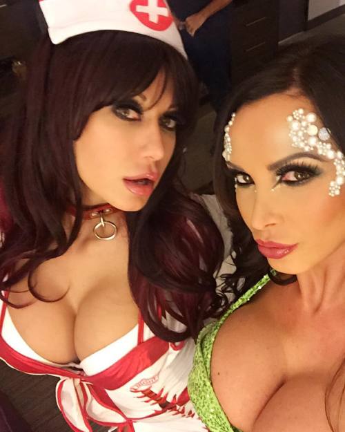 Sex #Halloween with @jazyberlinxo! Make up by pictures