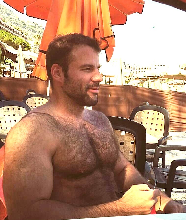 Follow my two hairy men blogs:http://sambrcln.tumblr.comhttp://hairysex.tumblr.com