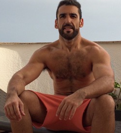 Follow my two hairy men blogs:http://sambrcln.tumblr.comhttp://hairysex.tumblr.com