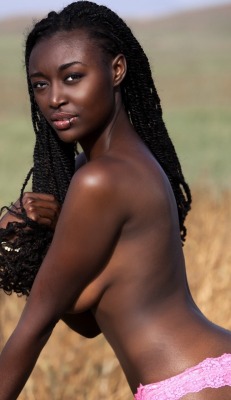 meapp:  Via the Simply Beautiful Ebony Blog