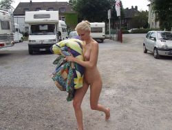 nakedgirlsdoingstuff:  Camping road trip.