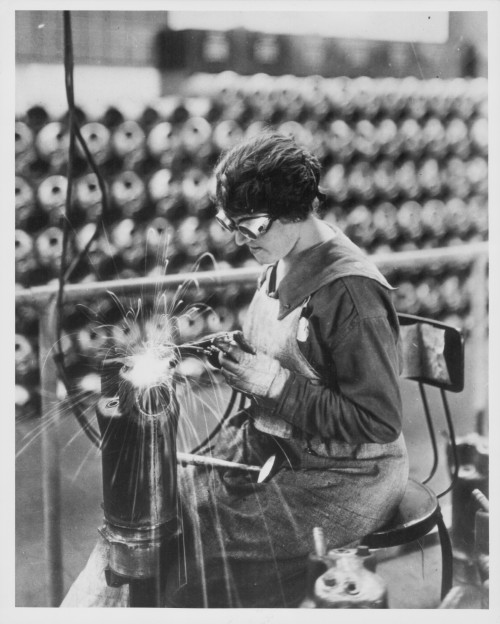 huffpostwomen:What “women’s work” looked like, a century ago.All images via Getty.