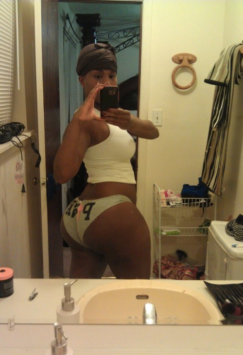 badbroads:  http://badbroads.tumblr.com/ TJ’s Bad Broads: The # 1 Source For The Baddest Women on Tumblr