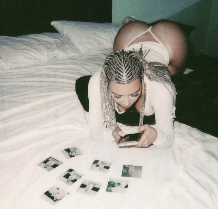 glitterdollxoxo:  ✨✨