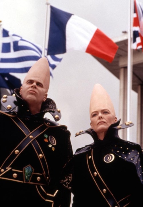 Coneheads (1993)