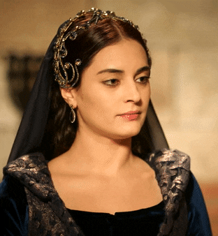 MC:Kosem – Halime’s Velvet Blue Gown & Golden Kaftan, 1x04