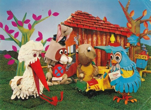 talesfromweirdland:Images from the Dutch 1960s children’s show, De Fabeltjeskrant (translated: The F
