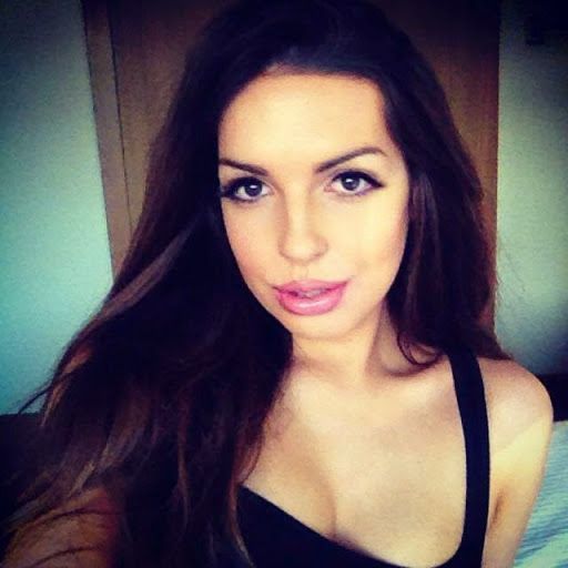 sissytherapy:  make your life as fun as shes made it :3