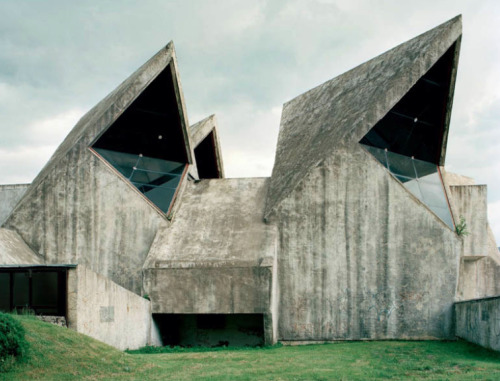 nourl69:  Abandoned monuments in Yugoslovia,