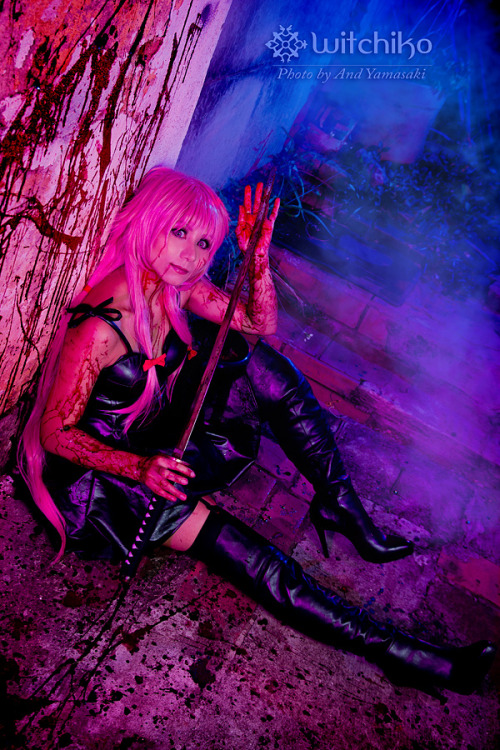 xxgeekpr0nxx:  Yup, these photos by And Yamasaki of Witchiko as Yuno from Future Diary are pretty fucking killer! 