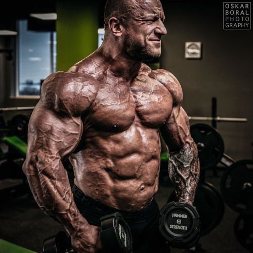 massivemusclestuds: Mariusz Tomczuk