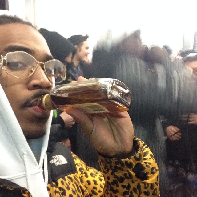 urbanrelaxation:  Drinking Henny Before I Perform Wit @blackdave 