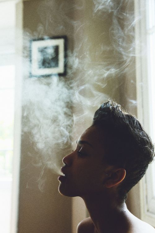 damienjelaine:  Femme-enfant, Paris. Archives 2015.©Damien Jélaine