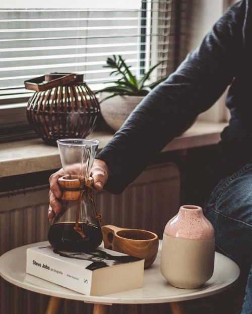 manmakecoffee:Good morning. By @bastiaanroozendaal.