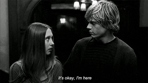 morphine-and-cigarettes:  Sad black and white blog, I follow back similar
