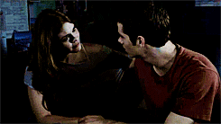 Featured image of post Holland Roden And Dylan O brien Gif 500 x 250 animatedgif 1024