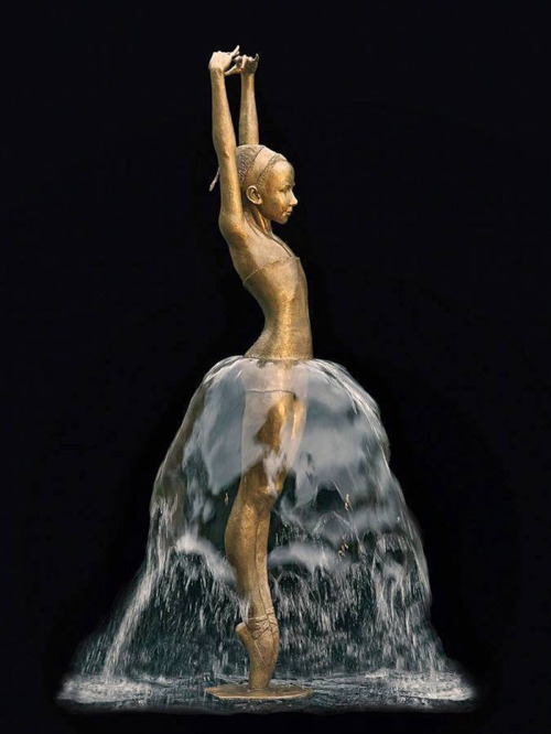 thedesigndome:  Bronze Fountains Statuses Completed And Brought To Life With Water Polish sculptor Malgorzata Chodakowska creates stunning lifelike bronze fountain statues which magically come to life with the addition of water.  Keep reading 