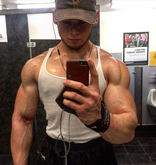 builddudebuild:  Joe Roberts 