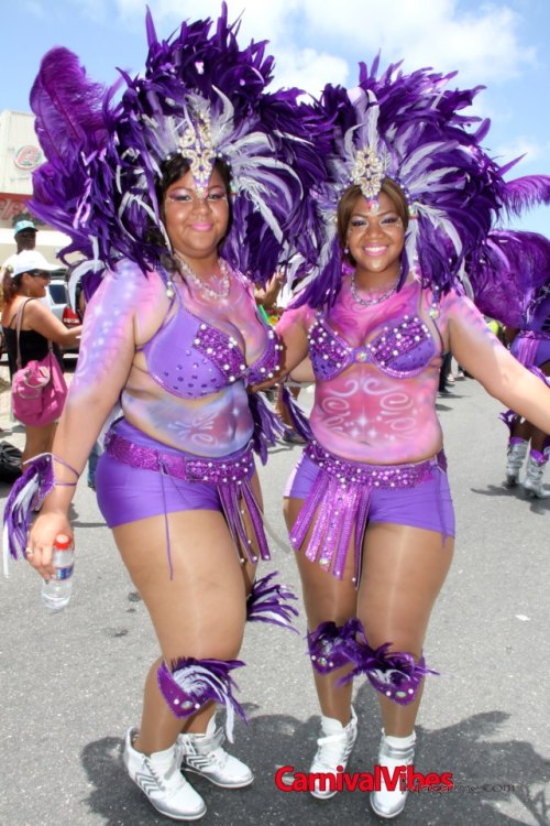 heyfatchick:  planetofthickbeautifulwomen: Carlannie  @ SXM Carnival 2013(St.Marrten, W.I.) …..Mother N Daughter Enjoying the Carnival(Dominicanas)  Holy crap, which one is the mother?! Goddamn. 