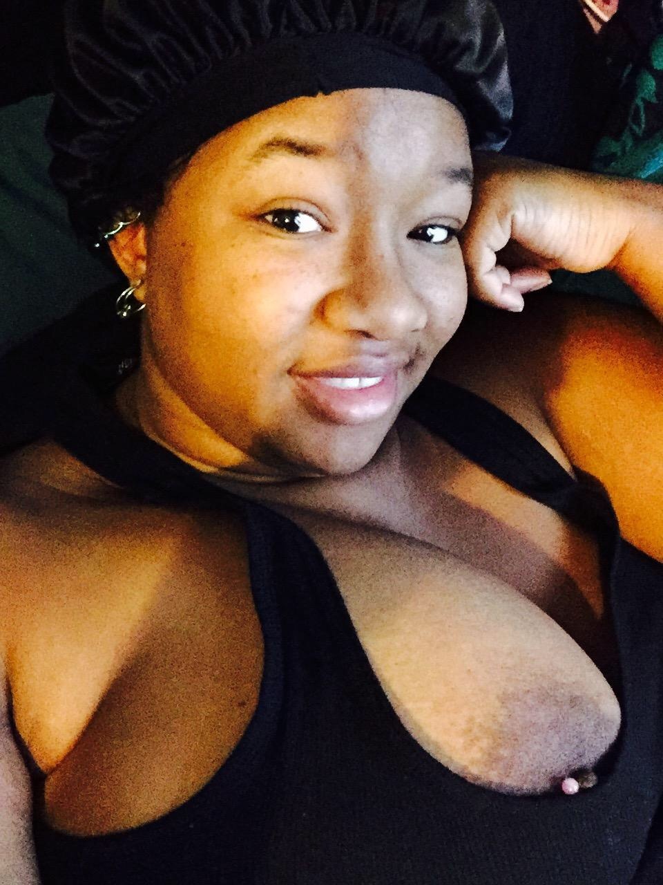 chocc31:  Anyone know her omg