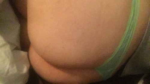 imarealrudecunt: Ass for weeks