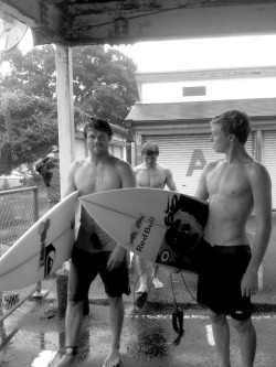 fraternityrow:  Today’s featured tumblr: surf-surfer