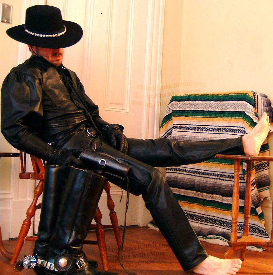 2manykinks: When you speak to a completely sexy MAN of a cowboy, who is a head-to-toe