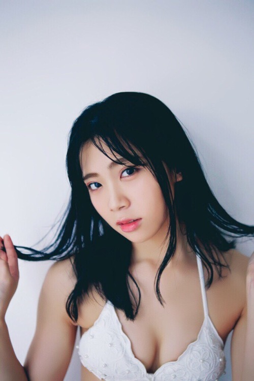 soimort48:  「EX (イーエックス) 大衆 2018年11月号」 奈良未遥  https://www.amazon.co.jp/dp/B07H62PHK1/