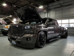 toxicdiesel:  1000hp 6.6L Dually Duramax