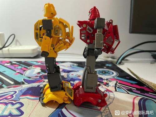 MP Cliffjumper prototype with MP-45 Bumblebee.