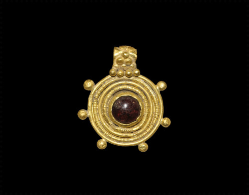 3rd-4th century gold and garnet Roman pendant. From Timeline Auctions.