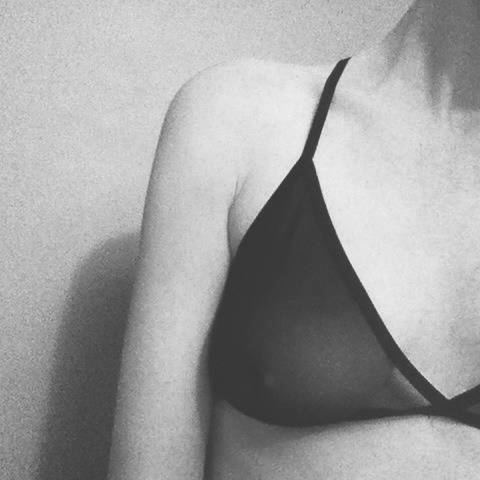 coconutdreamin:  New bra &amp; late night feels  Love you all