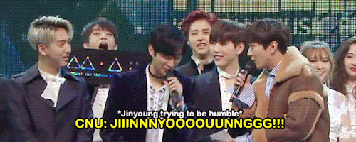 orange-sandeul:  when friends are too proud of you