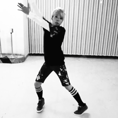 enviouseuphoria:  JUMP ON IT feat. Tasty 